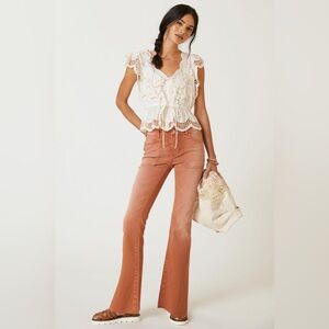 Pilcro Anthropologie | Low Rise Icon Ombré Faded Flare Leg Jeans Size 26